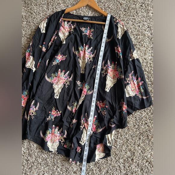 Angie black floral cow skull‎ open cardigan bell sleeve size Medium - Picture 5 of 5